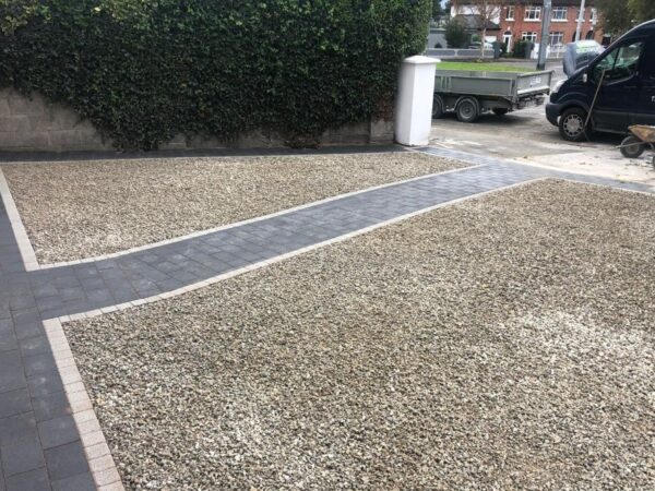 Gravelled Driveways