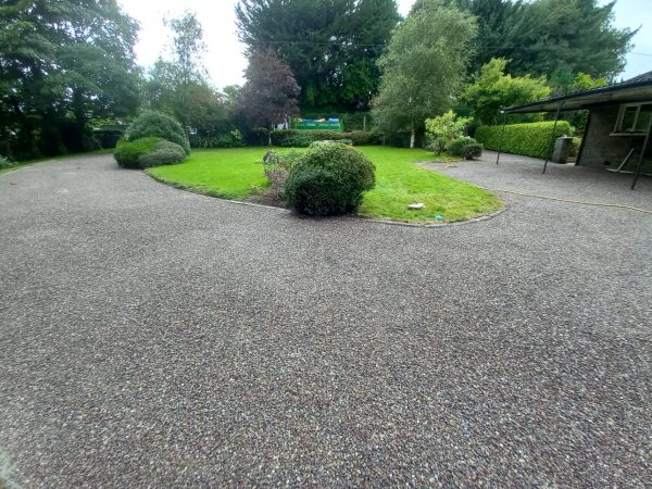 Laying a tar and chip driveway in Dunmanway